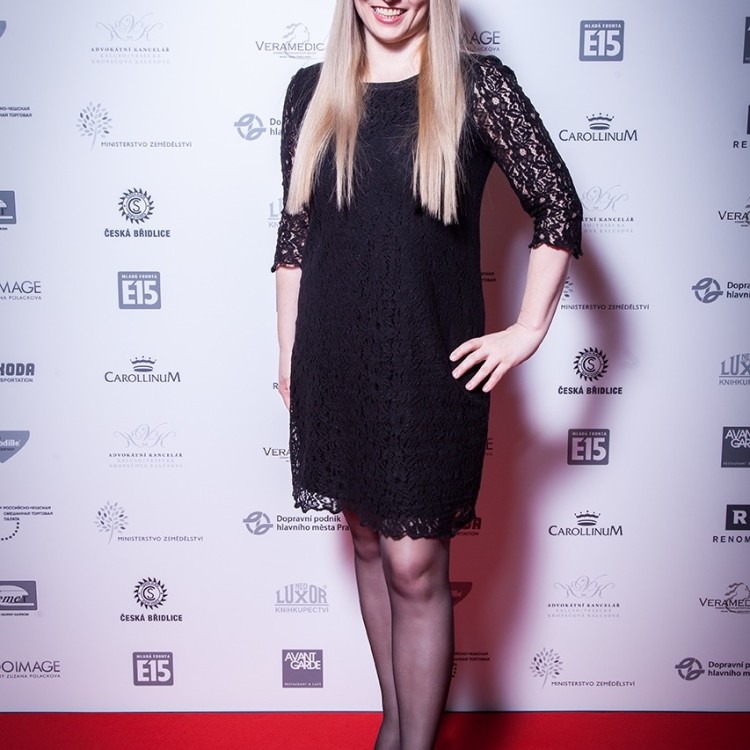 PETRA ZAJÍČKOVÁ – moderátorka